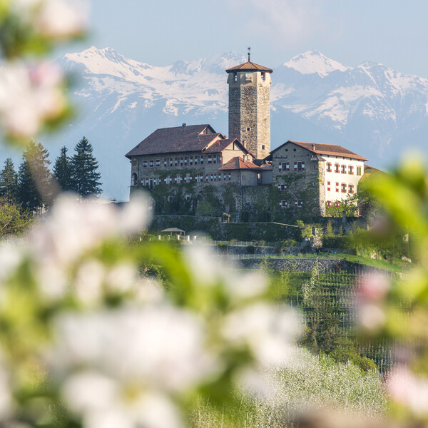 Castel Valer