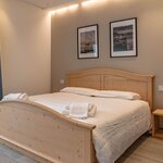  Foto von Doppelzimmer, Dusche, WC, gartenseitig