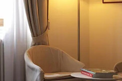 Hotel-Accademia-Trento-camera-superior-angolo-lett