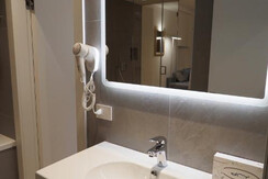 Hotel-Accademia-Albergo-Trento-suite-con-spa-in-ca