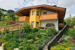 1. Esterno