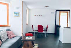 5. Interno