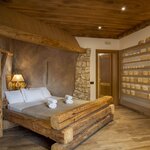  Photo of 4-bed room