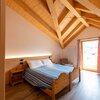  Foto von Familienzimmer