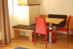 SALOTTINO CON STUFA AD OLLE