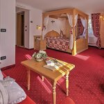  Photo of JUNIOR SUITE