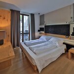  Foto von Fünfbettzimmer superior