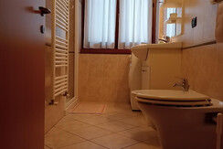 Bagno con finestra
