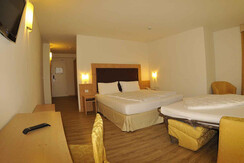 family-room-3_hq