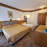  Foto von Dreibettzimmer - Ladina