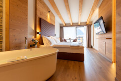 Wellness Suite 206 3