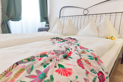 102 - Letto matrimoniale