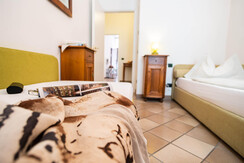 104 - Seconda camera da letto