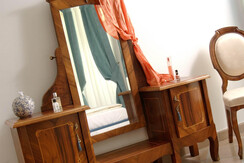 105 - Specchiera camera matrimoniale