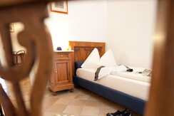 105 - Camera con un letto singolo