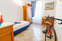 105 - Seconda camera da letto