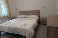 Double bed room
