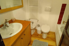 Bagno con vasca