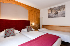 Hotel Aurora-16