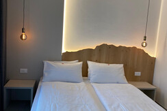 Letto matrimoniale camera tripla