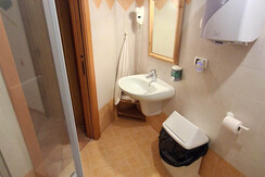 Bagno con doccia Bilocale la smarzarola