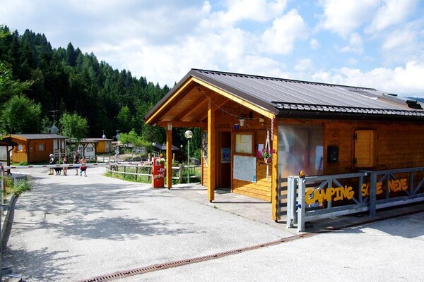 Camping-in-montagna-trentino-sole-Neve-