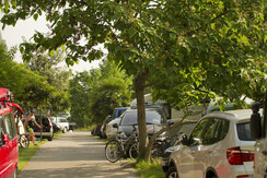 Piazzole B nella zona nord, strada centrale