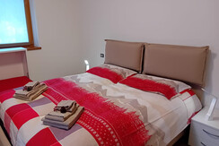 48e23729-cbd6-4e43-a612-d9c3259cef0c