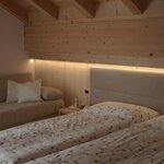  Фото 3-местный номер, Душ, одна спальня