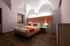 3bed Room