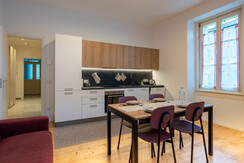 HansVila-AppTione-Low-1