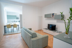 HansVila-AppTione-Low-40