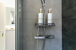 HansVila-AppTione-Low-58