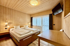 image00007