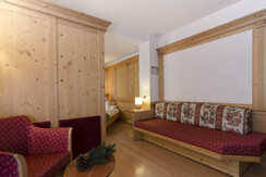 ©Hotel Cevedale_camera comfort tripla