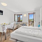  Photo of Apartment for 4 people with balcony valley view