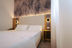 Doppia standard (3)