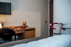Fly Bike Hotel, Trento QUEEN SIZE BED