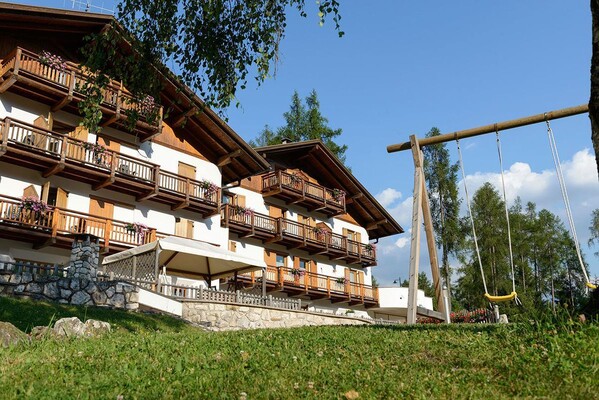 Residence Mich Esterno 03