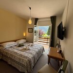  Foto von Standard Doppelzimmer mit Balkon und Seeblick BB