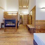  Foto von Adjacent Luxury Suite BB