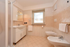 Bagno con doccia