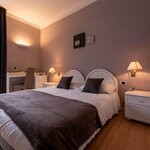  Photo of Double room, shower or bath, toilet