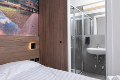 Hi Hotel - single room standard with balcony (4)