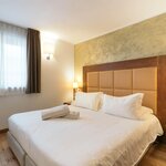  Foto von Mehrbettzimmer, Dusche, WC, Komfort