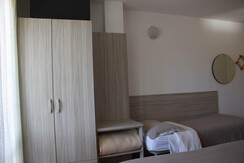 Camera_Tripla_Classic