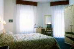 CAMERA_3_200x175