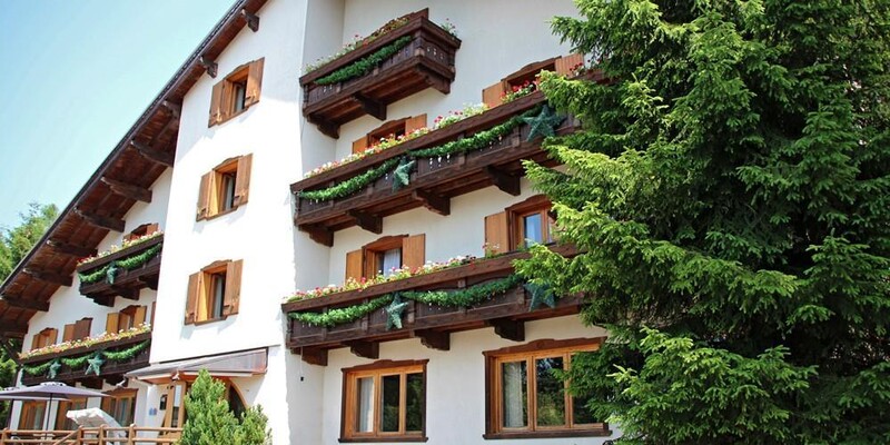 Hotel Lares - esterno | © Hotel Lares