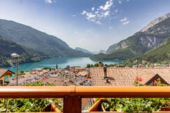 Balcone stanza vista lago