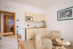 201707o4_daremo_AR5_6372_res